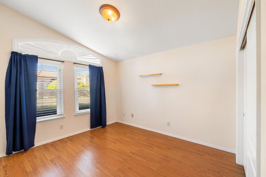 Image 23 of property listing at 43 East Loop, Madera, CA 93637