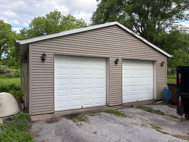 595 N 750 W, Hobart, IN 46342