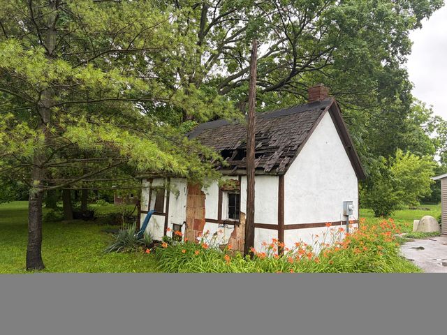 595 N 750 W, Hobart, IN 46342