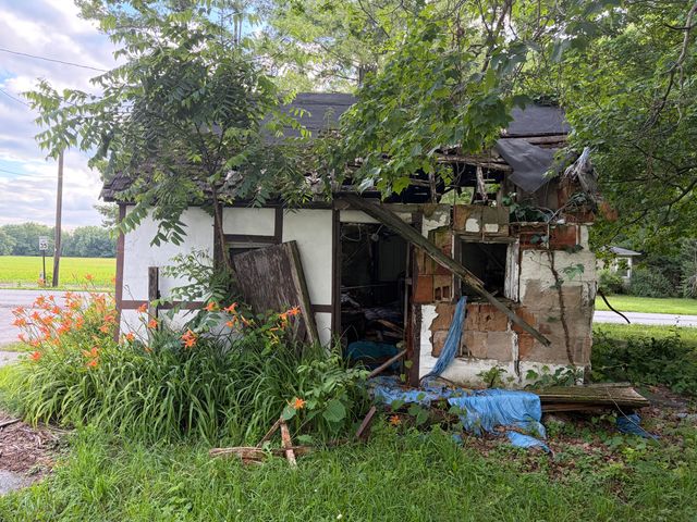 595 N 750 W, Hobart, IN 46342