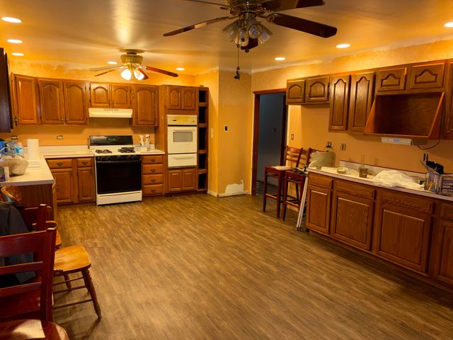595 N 750 W, Hobart, IN 46342