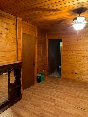 595 N 750 W, Hobart, IN 46342