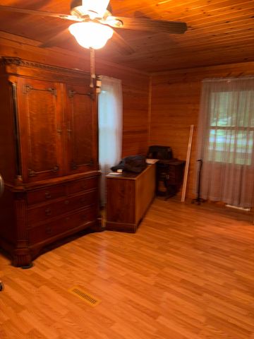 595 N 750 W, Hobart, IN 46342
