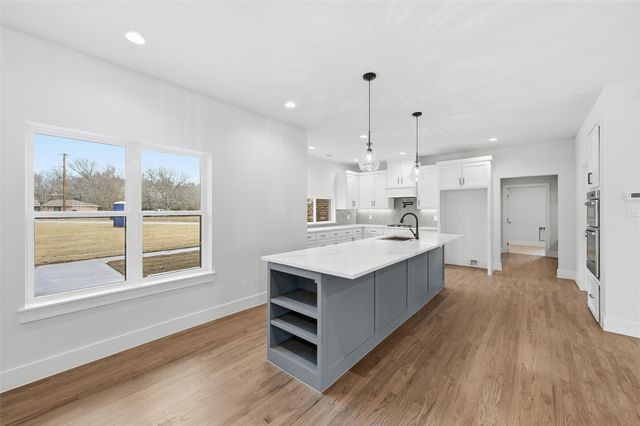 326 Willow Creek Lane, Ovilla, TX 75154