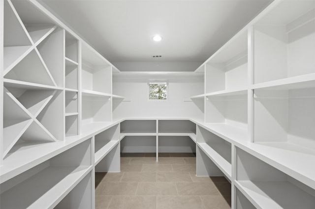 326 Willow Creek Lane, Ovilla, TX 75154