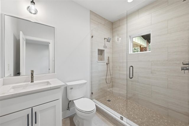 326 Willow Creek Lane, Ovilla, TX 75154