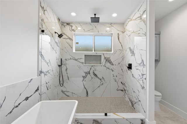 326 Willow Creek Lane, Ovilla, TX 75154