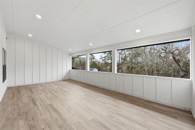 326 Willow Creek Lane, Ovilla, TX 75154