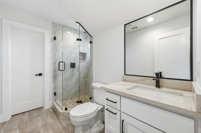 326 Willow Creek Lane, Ovilla, TX 75154