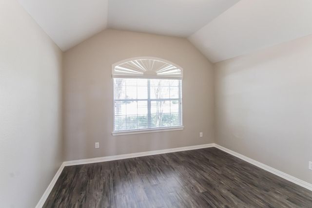 5705 Emerald Brook Lane, League City, TX 77573