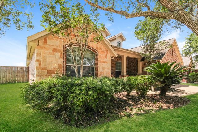 5705 Emerald Brook Lane, League City, TX 77573