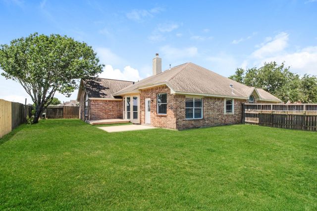5705 Emerald Brook Lane, League City, TX 77573