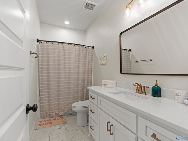 103 Natures Way, Guntersville, AL 35976