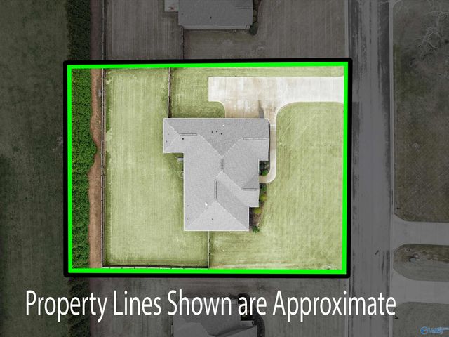 103 Natures Way, Guntersville, AL 35976