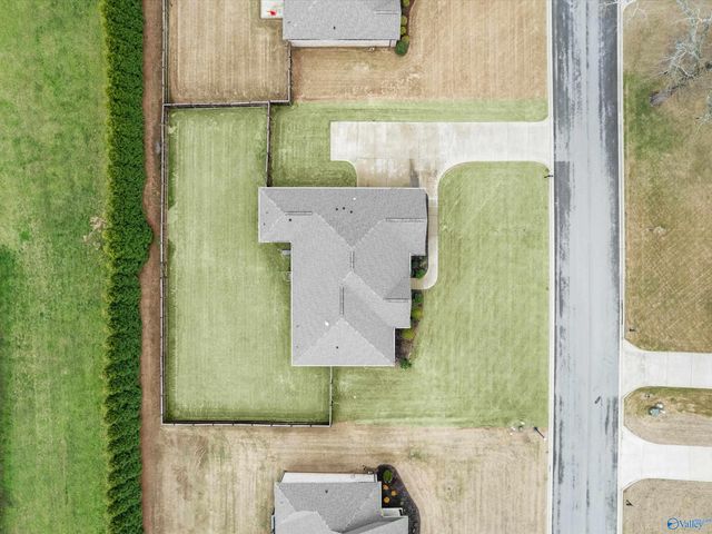 103 Natures Way, Guntersville, AL 35976