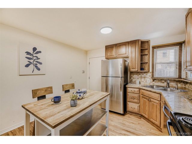 2546 Glenarm Pl, Denver, CO 80205