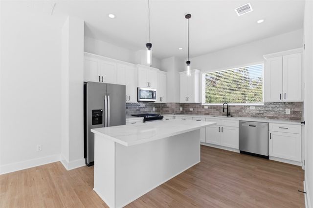 1406 Cedar Post Lane, Houston, TX 77055