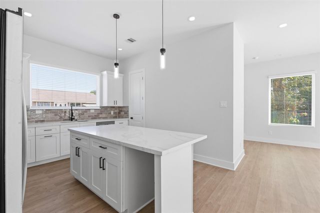 1406 Cedar Post Lane, Houston, TX 77055