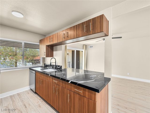 1405 Vegas Valley Drive 226, Las Vegas, NV 89169