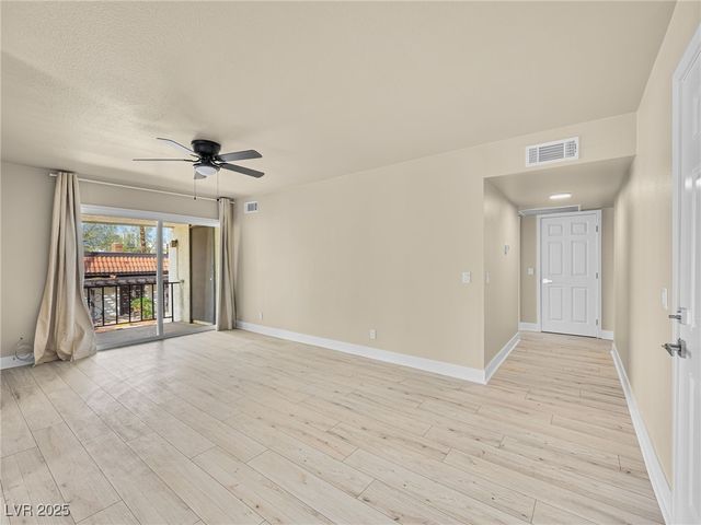 1405 Vegas Valley Drive 226, Las Vegas, NV 89169