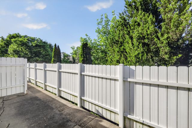 4828 Chelanie Cir, Murfreesboro, TN 37129
