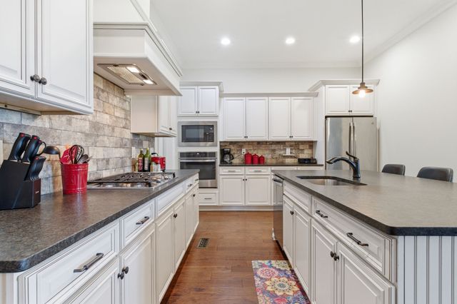461 River Bluff Dr, Franklin, TN 37064