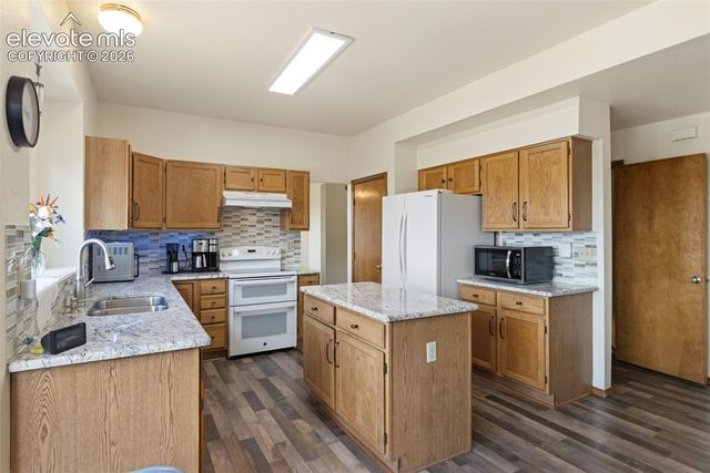 1547 Chesham Circle, Colorado Springs, CO 80907