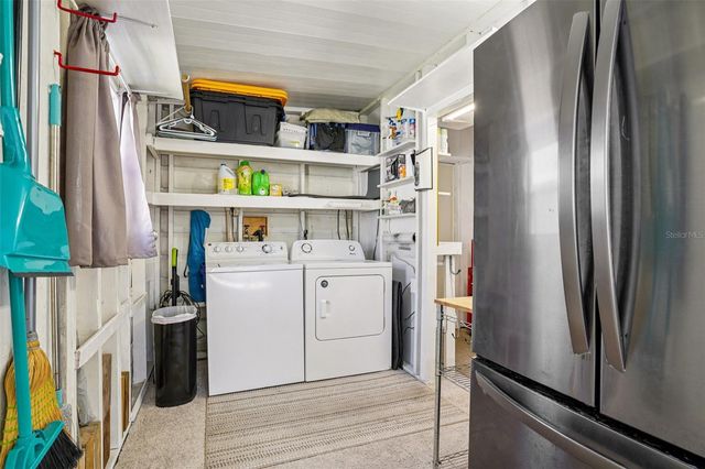 1652 W SCHWARTZ BOULEVARD, The Villages, FL 32159