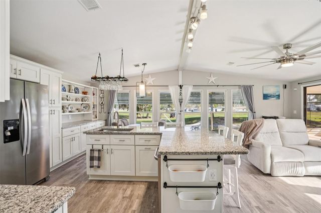 1652 W SCHWARTZ BOULEVARD, The Villages, FL 32159