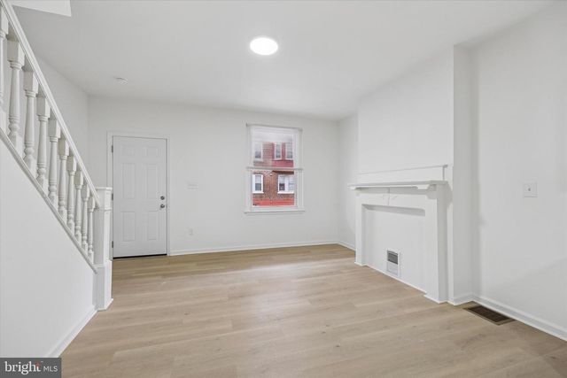 176 W HANSBERRY ST, Philadelphia, PA 19144