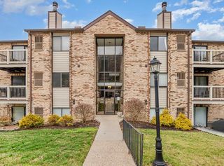 14 Woodland Hills Drive, 8, Southgate, KY 41071