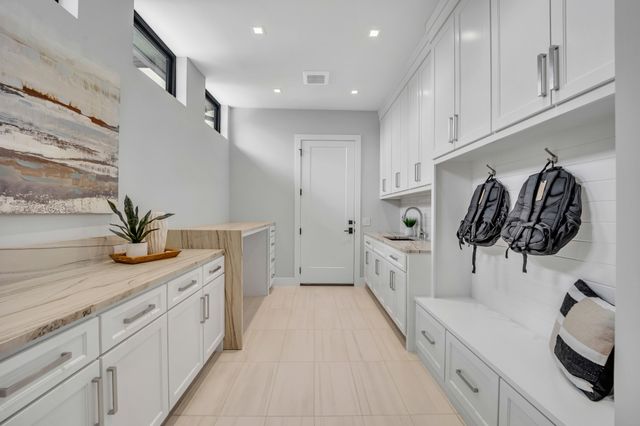 5625 Winnie Drive, Colleyville, TX 76034