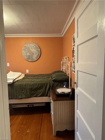 816 W Haymore Street, Mount Airy, NC 27030