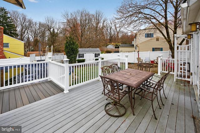 152 E 7TH ST, Burlington, NJ 08016
