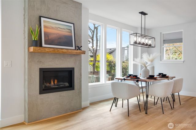 2511 2nd Avenue W, Seattle, WA 98119