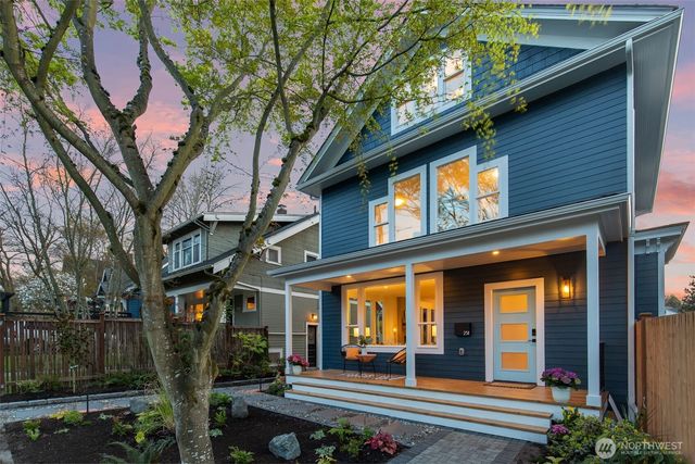 2511 2nd Avenue W, Seattle, WA 98119