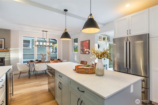 2511 2nd Avenue W, Seattle, WA 98119