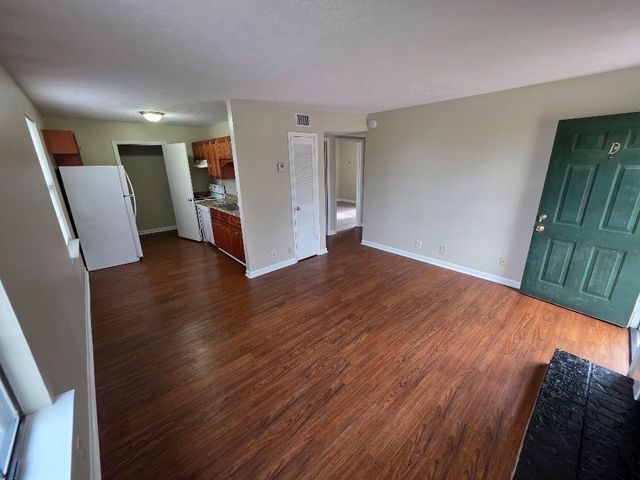 1107 Westchester Dr D, Nashville, TN 37207