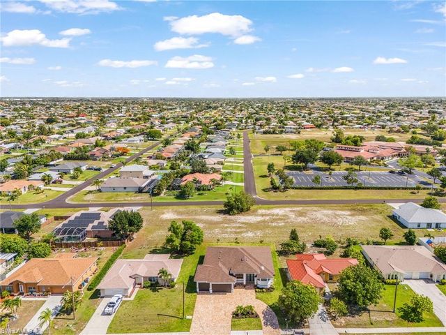 939 Mohawk PKWY, Cape Coral, FL 33914