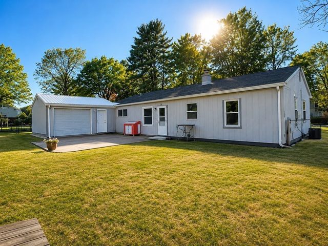 458 Beech St, Rockland, MA 02370