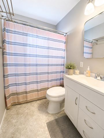 458 Beech St, Rockland, MA 02370
