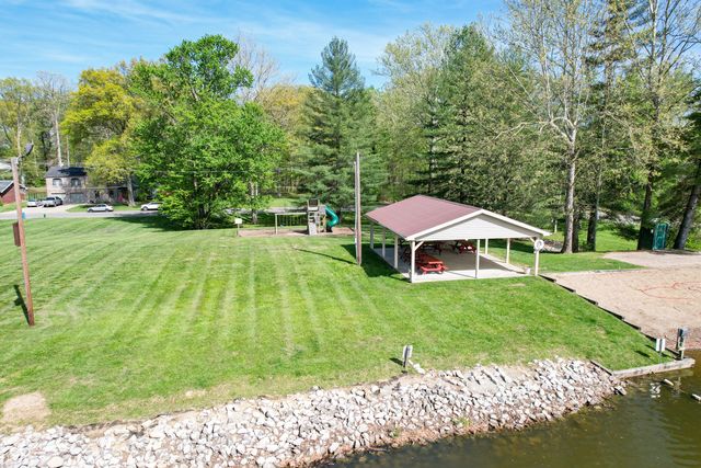 2863 Whitney Way, Seymour, IN 47274