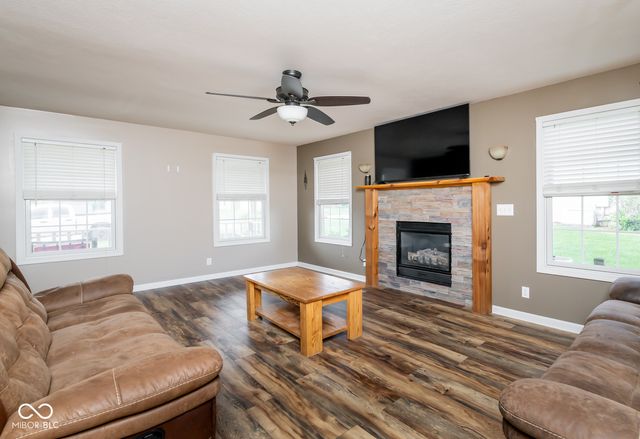 2863 Whitney Way, Seymour, IN 47274