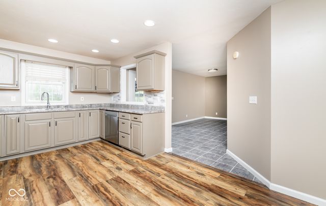 2863 Whitney Way, Seymour, IN 47274