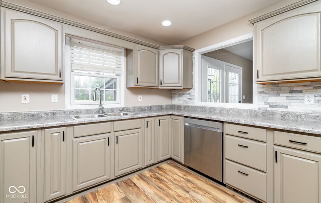 2863 Whitney Way, Seymour, IN 47274