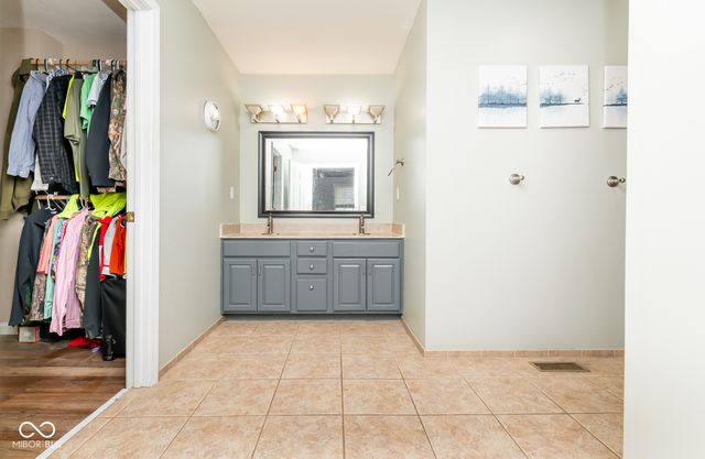 2863 Whitney Way, Seymour, IN 47274