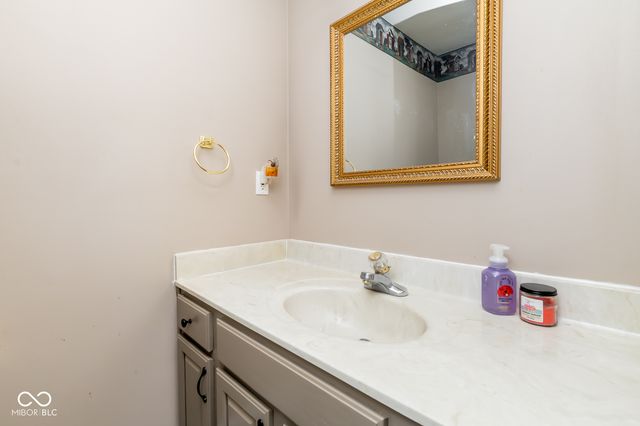 2863 Whitney Way, Seymour, IN 47274