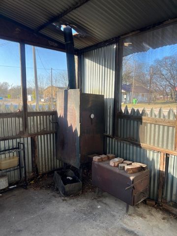 325 N 5th Street, Okemah, OK 74859