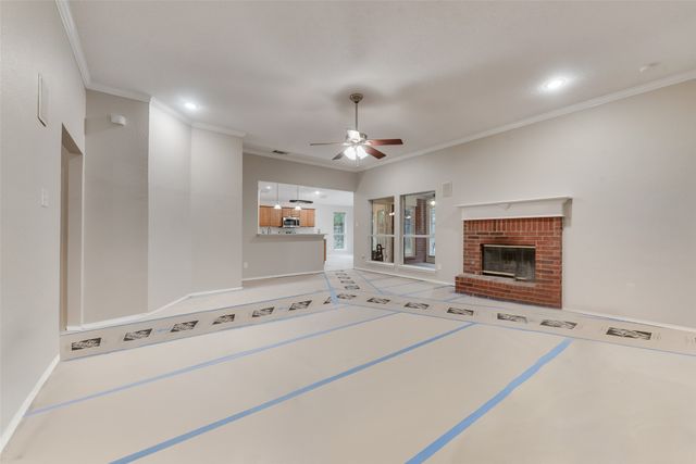 617 Madeline Court, Azle, TX 76020