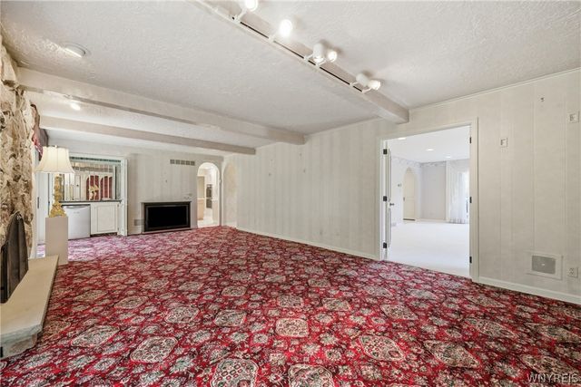 164 Crestwood Lane, Amherst, NY 14221